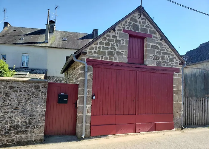 French Village Living Holiday home Saint-Fraimbault-sur-Pisse